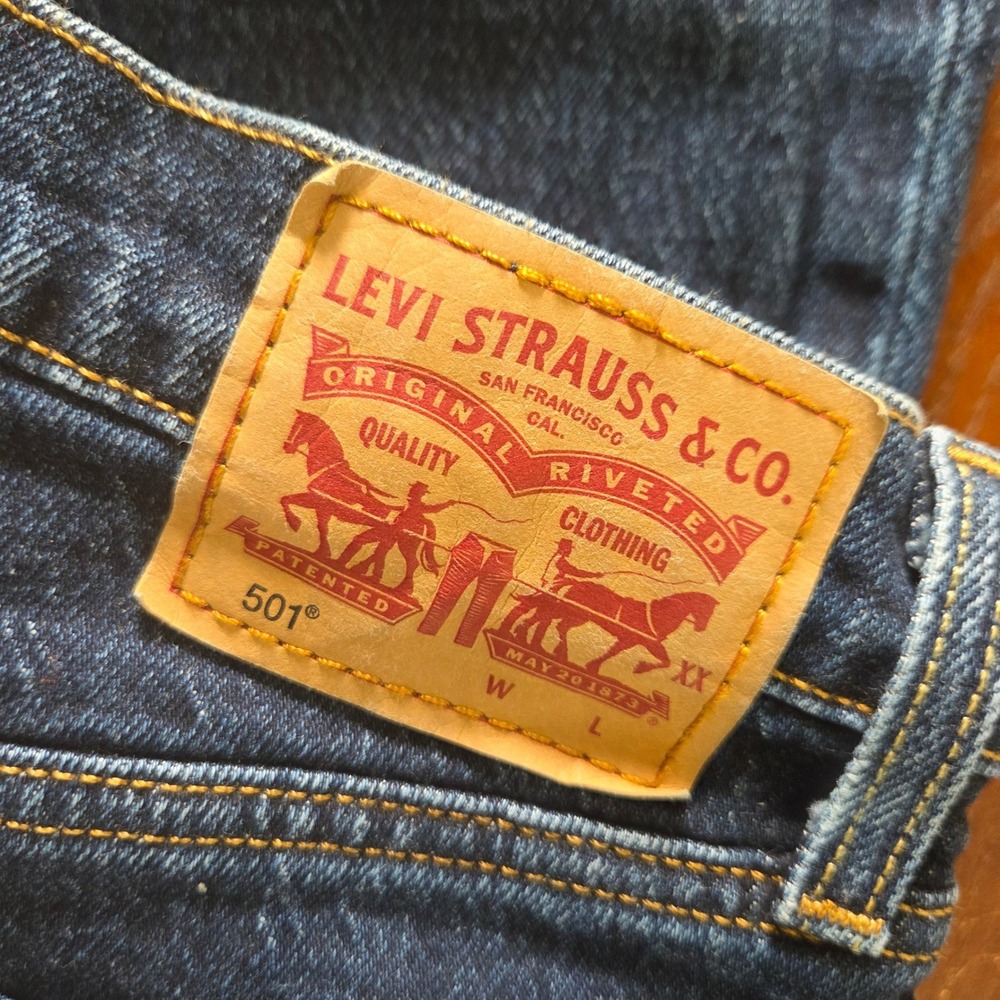Levis 501 Crop Jeans W28 Button Fly Distressed‎ High Rise Dark Wash - Picture 7 of 10